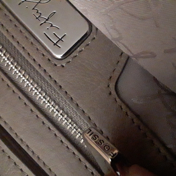 Fifty Four Fossil Clutch - Picture 10 of 11